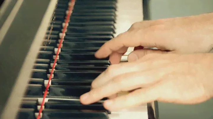 Impromptu Piano Recording with Nikon D7000 & Rode NT4 Microphone