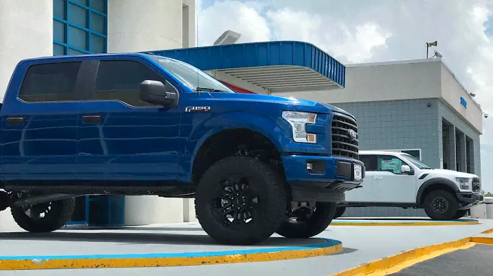 Raptor за 70 тысяч долларов против поднятого F-150 за 45 тысяч долларов!